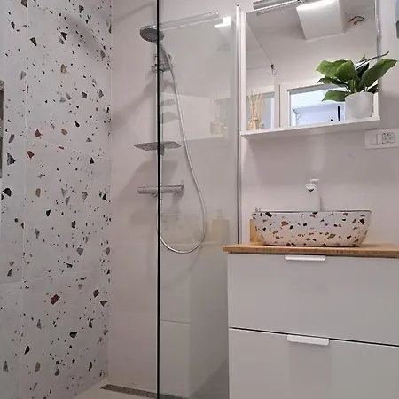 Sea View Apartment Hvar Town